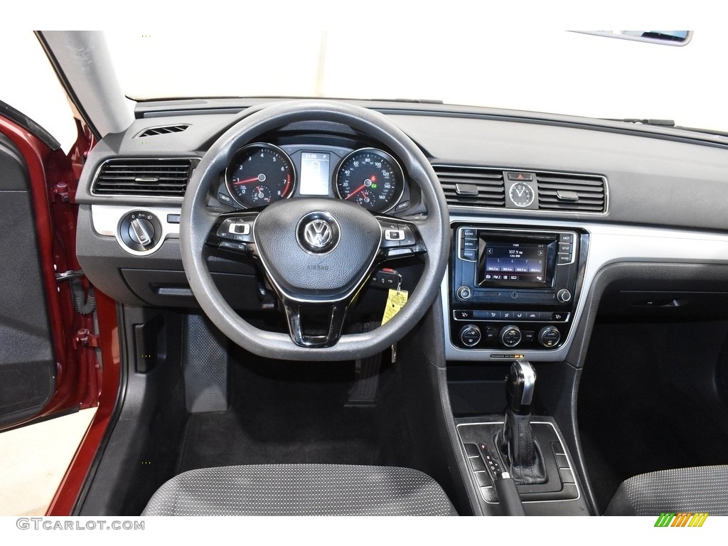 2017 Passat S Sedan - Fortana Red Metallic / Titan Black photo #12