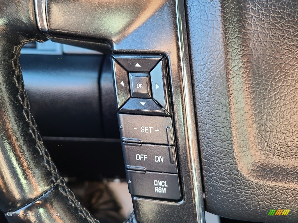 2017 Navigator L Select - White Platinum / Ebony photo #14