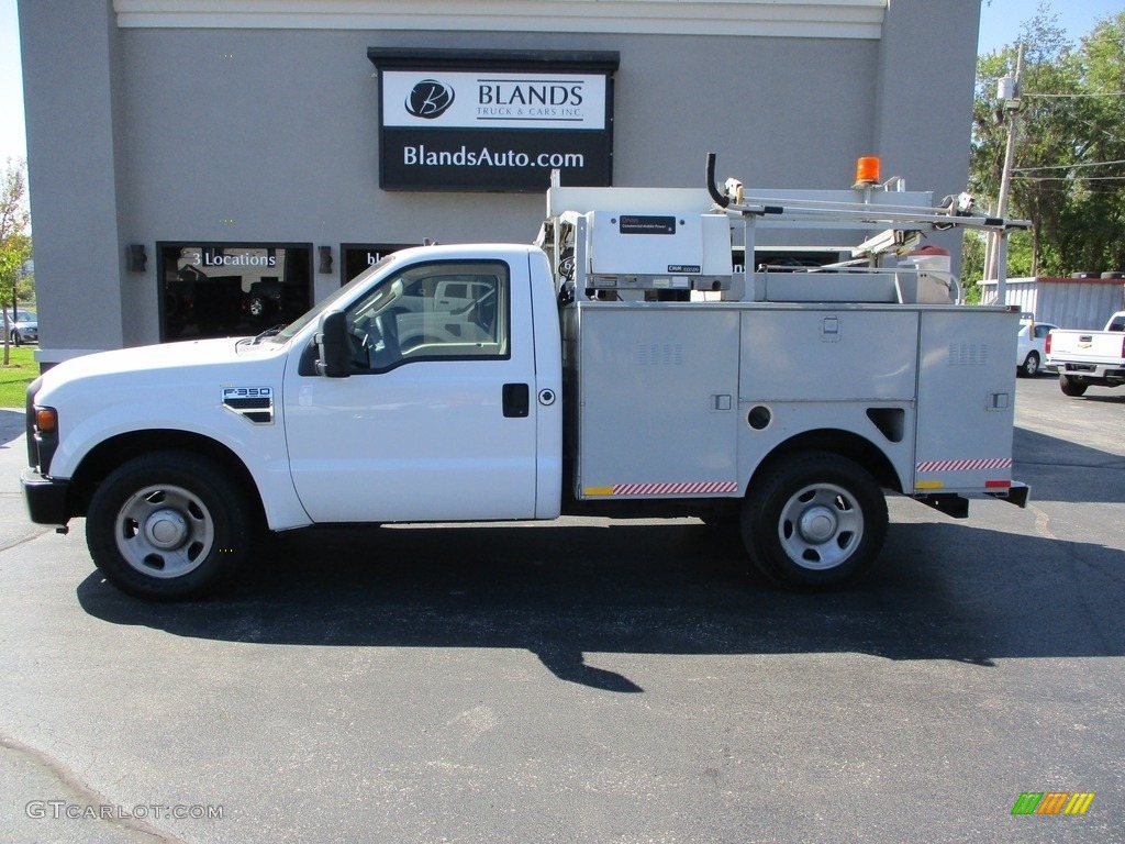 2008 F350 Super Duty XL Regular Cab Chassis Commercial - Oxford White / Camel photo #1