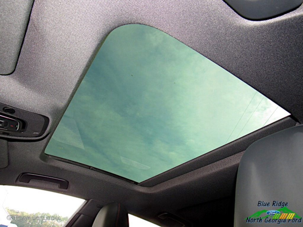 2021 Audi RS 7 quattro Sportback Sunroof Photos