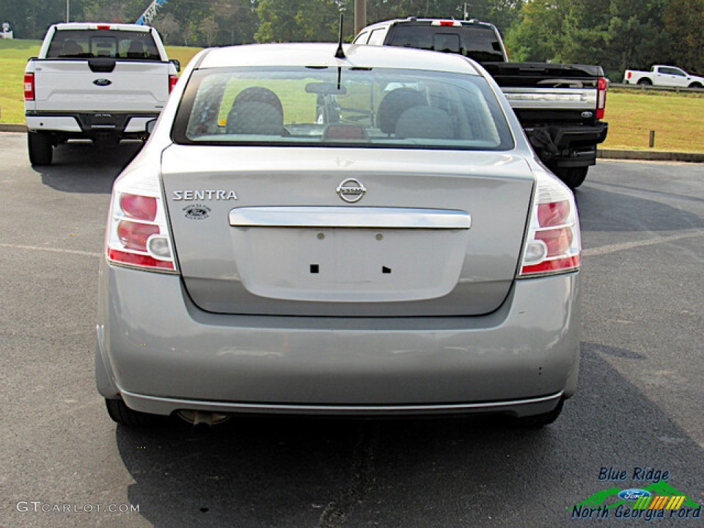 2010 Sentra 2.0 S - Magnetic Gray Metallic / Charcoal photo #4