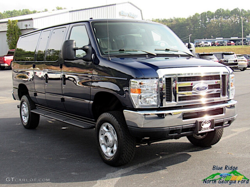 2014 E-Series Van E350 XLT 4x4 Passenger Van - Dark Blue Pearl / Medium Flint photo #7