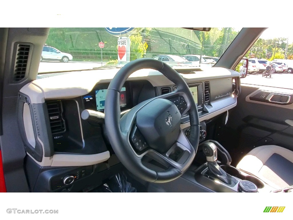 2021 Ford Bronco Big Bend 4x4 4-Door Sandstone/Black Onyx Dashboard Photo #142991819