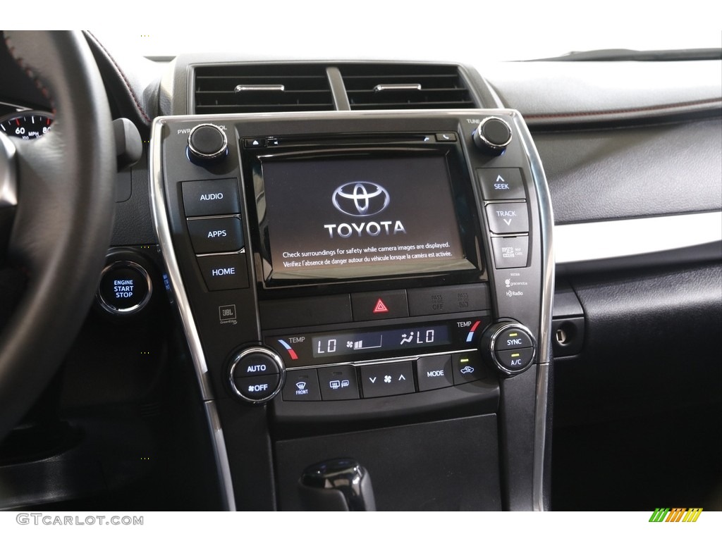 2015 Toyota Camry XLE V6 Controls Photos