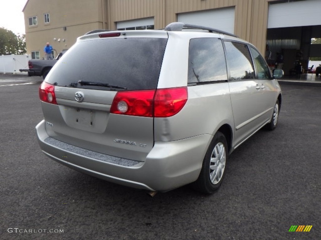 2007 Sienna LE - Silver Shadow Pearl / Taupe photo #6