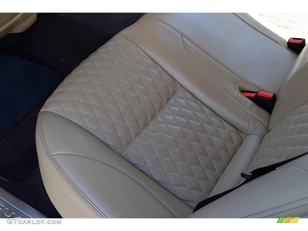 2016 Jaguar XJ L 3.0 AWD Rear Seat Photos