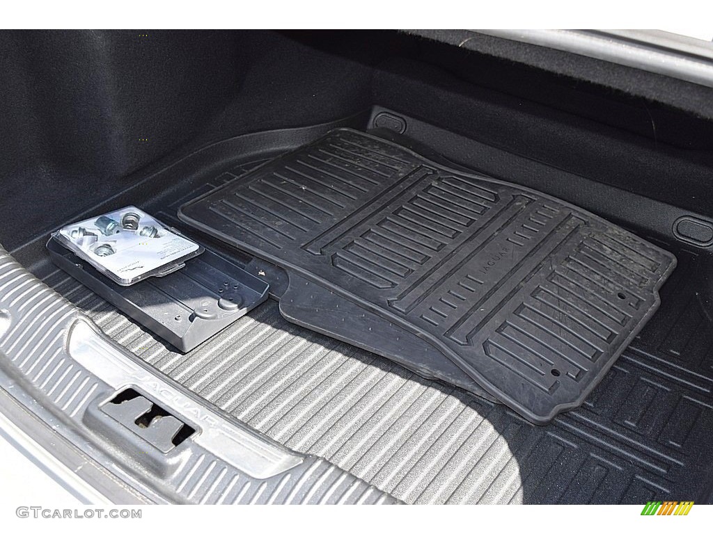 2016 Jaguar XJ L 3.0 AWD Trunk Photo #142994341