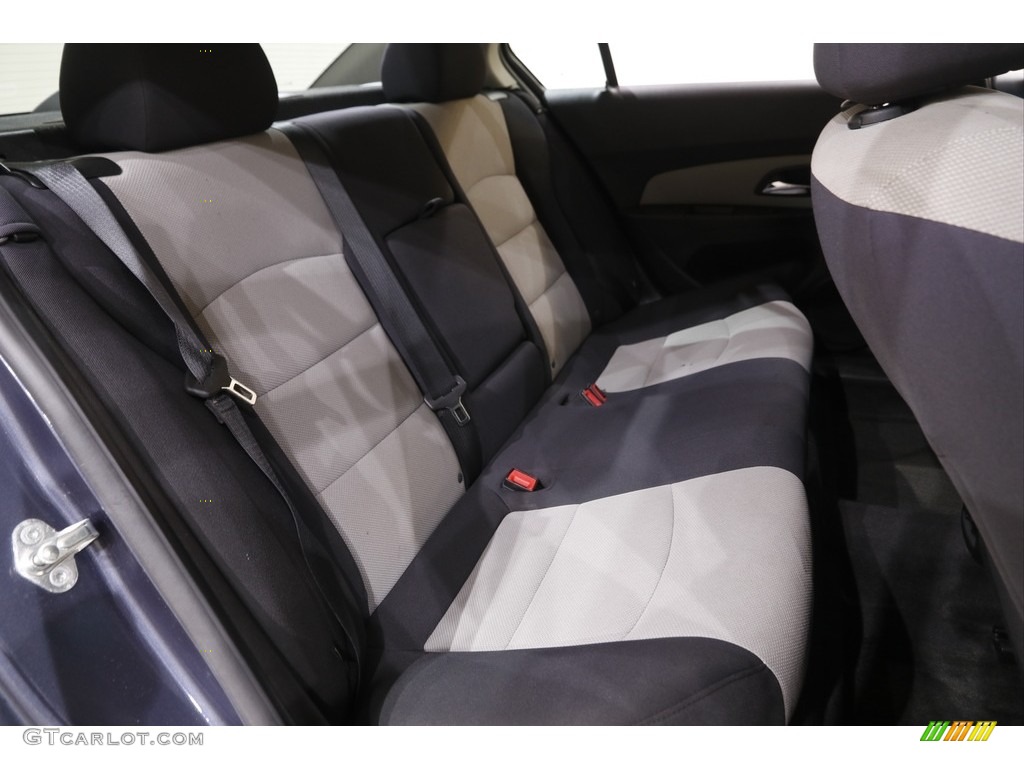 2013 Cruze LS - Atlantis Blue Metallic / Jet Black/Medium Titanium photo #13