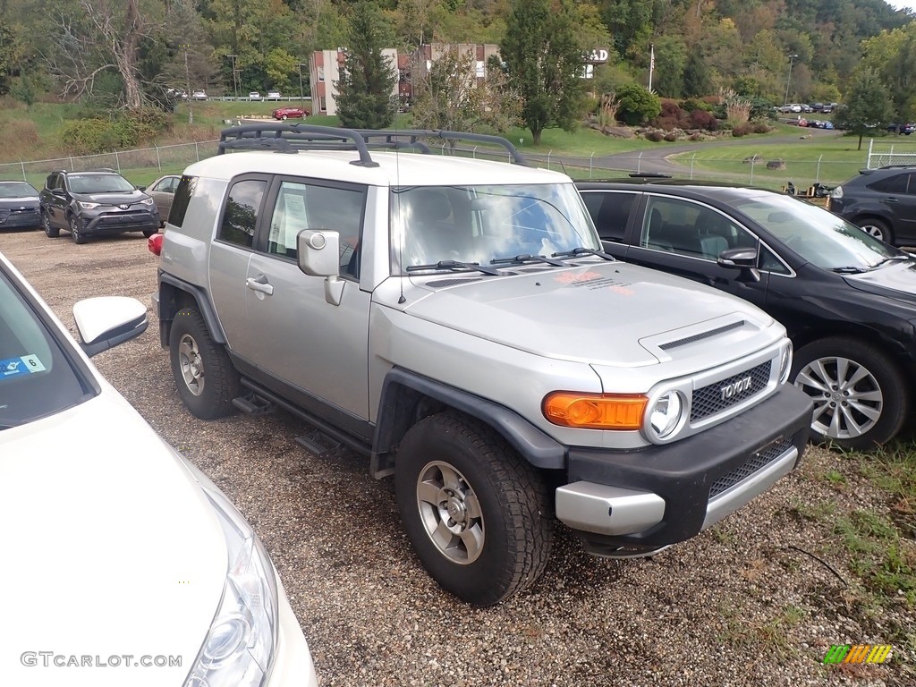 2008 FJ Cruiser  - Titanium Metallic / Dark Charcoal photo #2