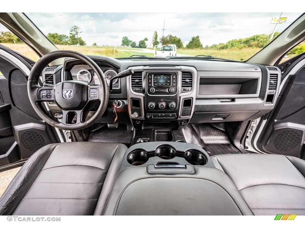 Black/Diesel Gray Interior 2016 Ram 2500 Tradesman Crew Cab 4x4 Photo #142998418