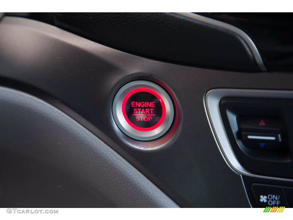 2019 Pilot EX - Lunar Silver Metallic / Gray photo #16