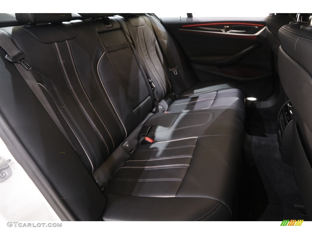 2018 5 Series 540i xDrive Sedan - Alpine White / Black photo #19