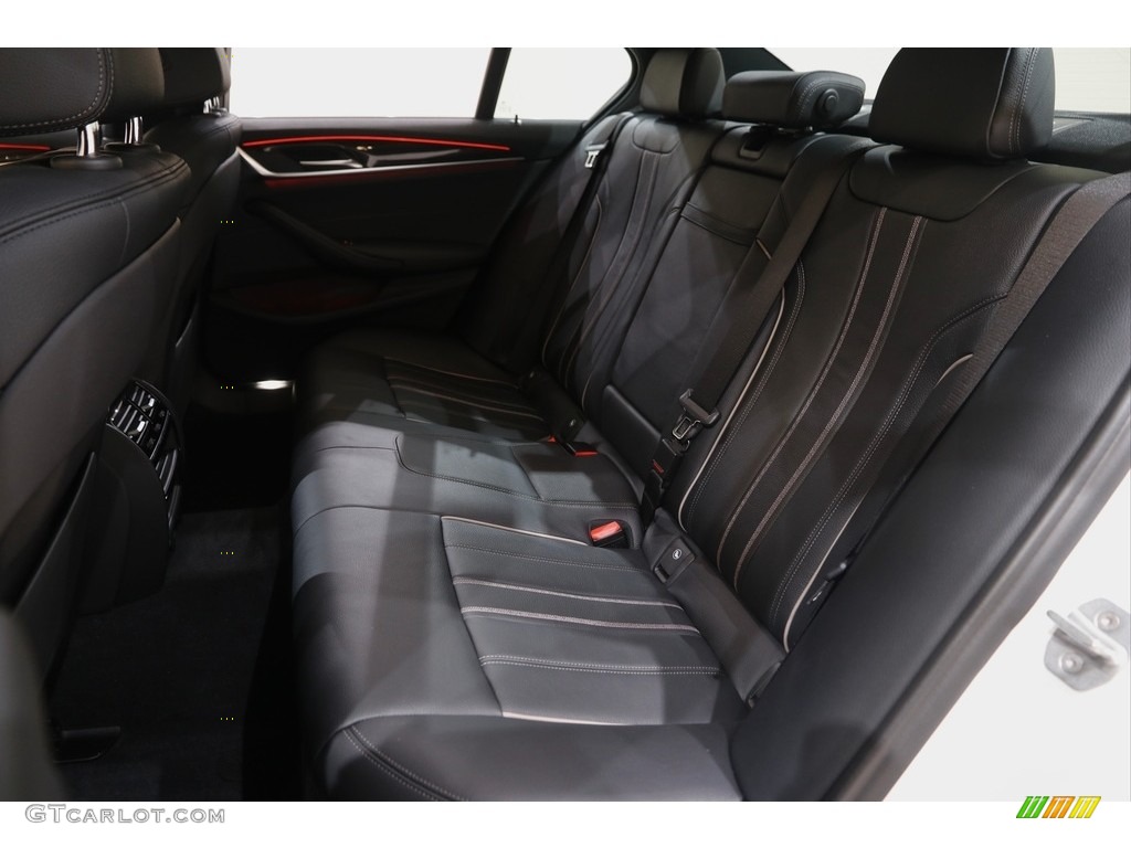 2018 5 Series 540i xDrive Sedan - Alpine White / Black photo #20