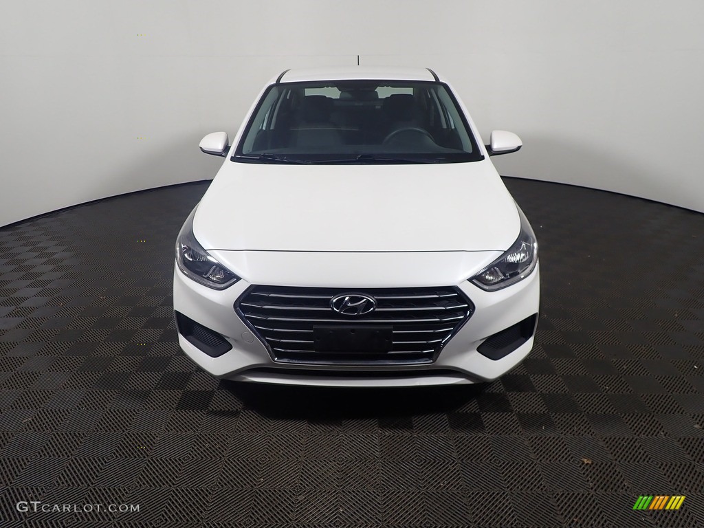 2020 Accent SE - Frost White Pearl / Black photo #5