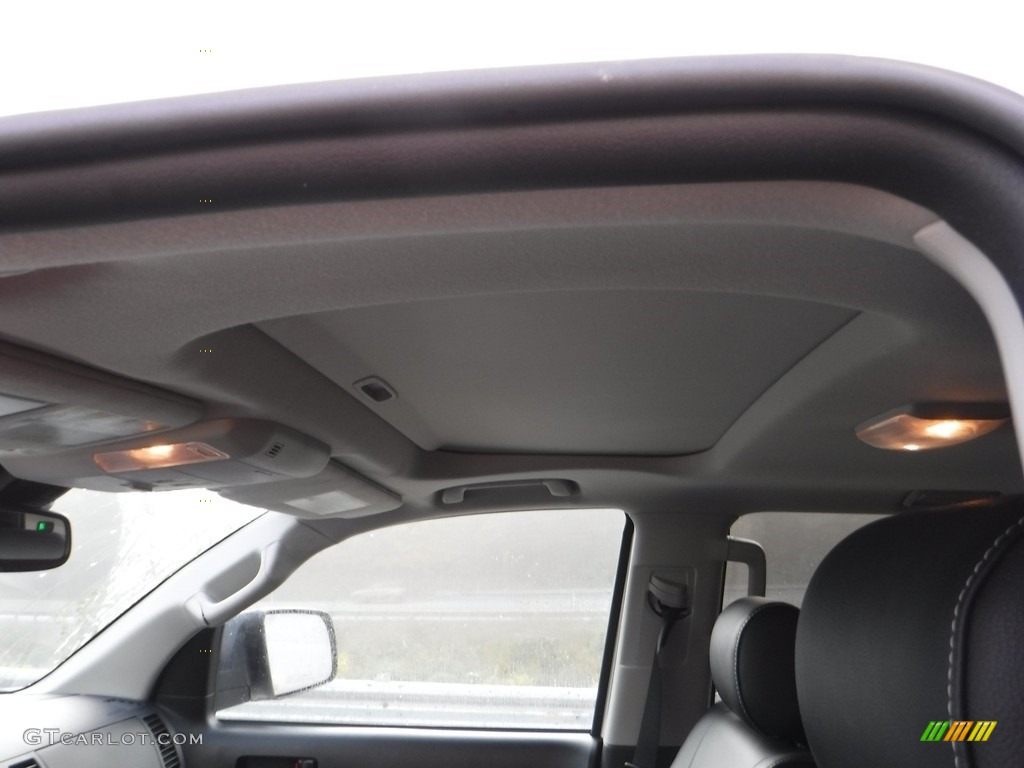 2019 Sequoia TRD Sport 4x4 - Super White / Black photo #19