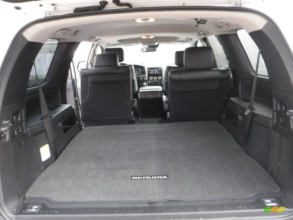 2019 Sequoia TRD Sport 4x4 - Super White / Black photo #35