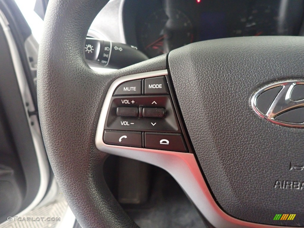 2020 Accent SE - Frost White Pearl / Black photo #29