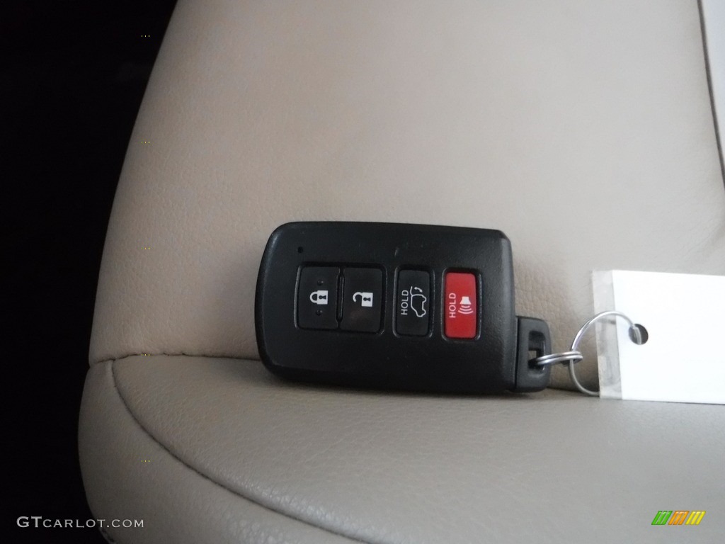 2015 RAV4 Limited AWD - Blizzard Pearl / Latte photo #31
