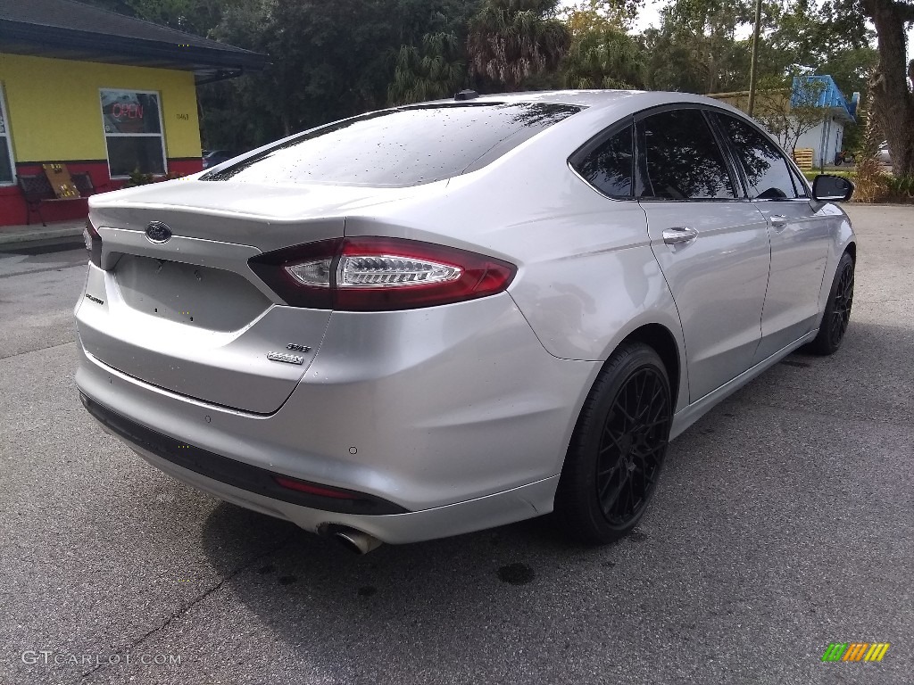 2015 Fusion SE - Ingot Silver Metallic / Charcoal Black photo #3