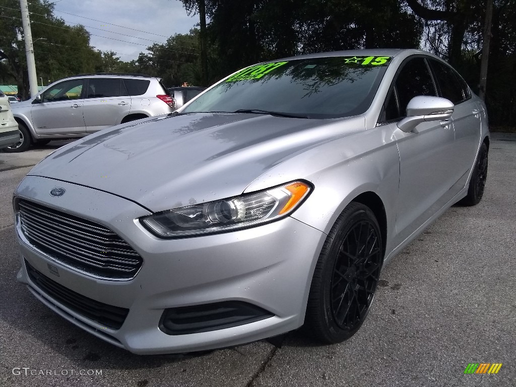 2015 Fusion SE - Ingot Silver Metallic / Charcoal Black photo #7