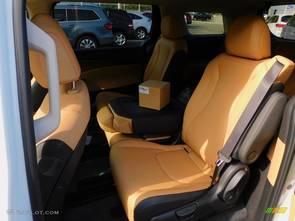 2022 Kia Carnival LX Rear Seat Photo #143010092