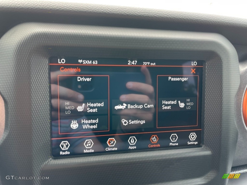 2021 Jeep Gladiator Mojave 4x4 Controls Photo #143010097