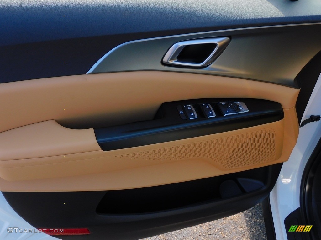 2022 Kia Carnival LX Door Panel Photos