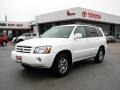 Super White - Highlander V6 4WD Photo No. 2