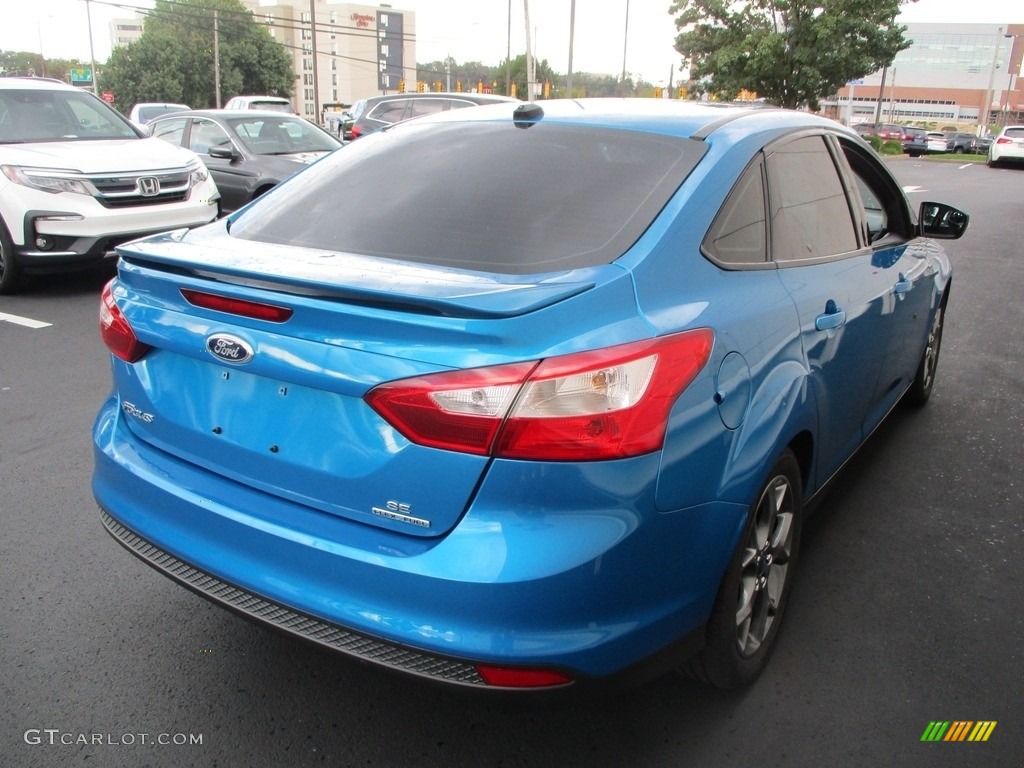 2014 Focus SE Sedan - Blue Candy / Charcoal Black photo #5
