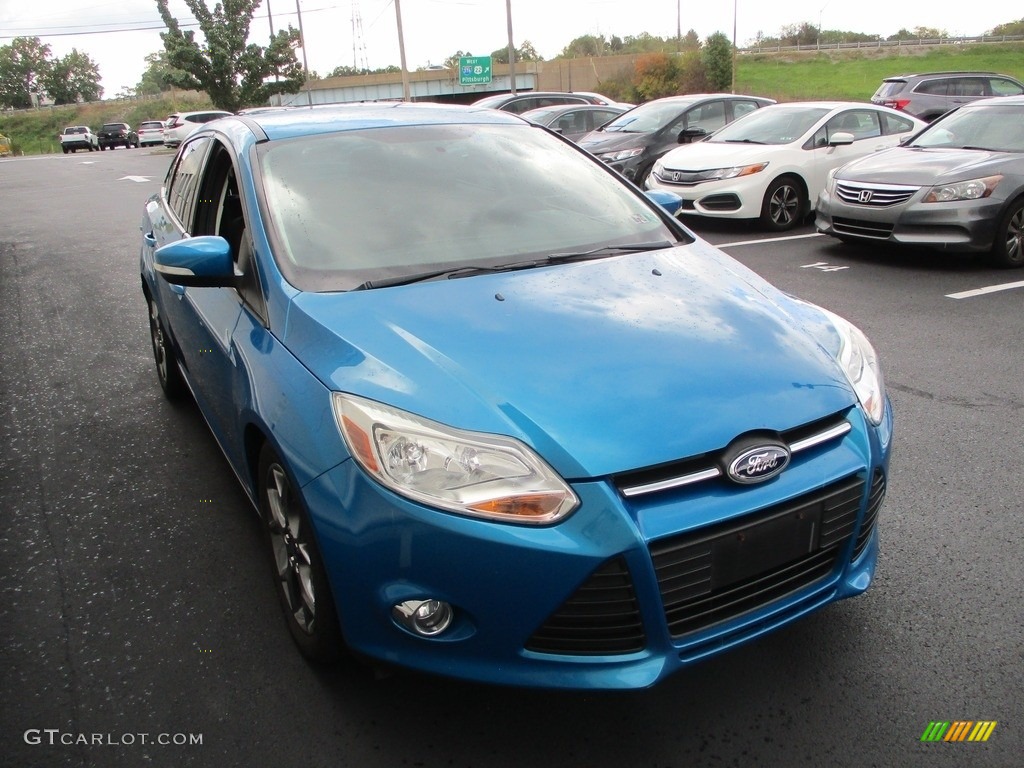 2014 Focus SE Sedan - Blue Candy / Charcoal Black photo #8