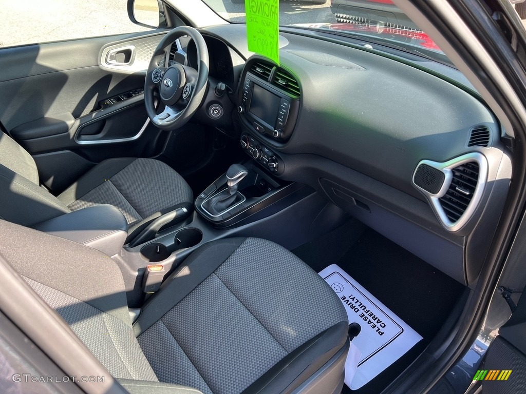 2020 Soul LX - Gravity Gray / Black photo #18