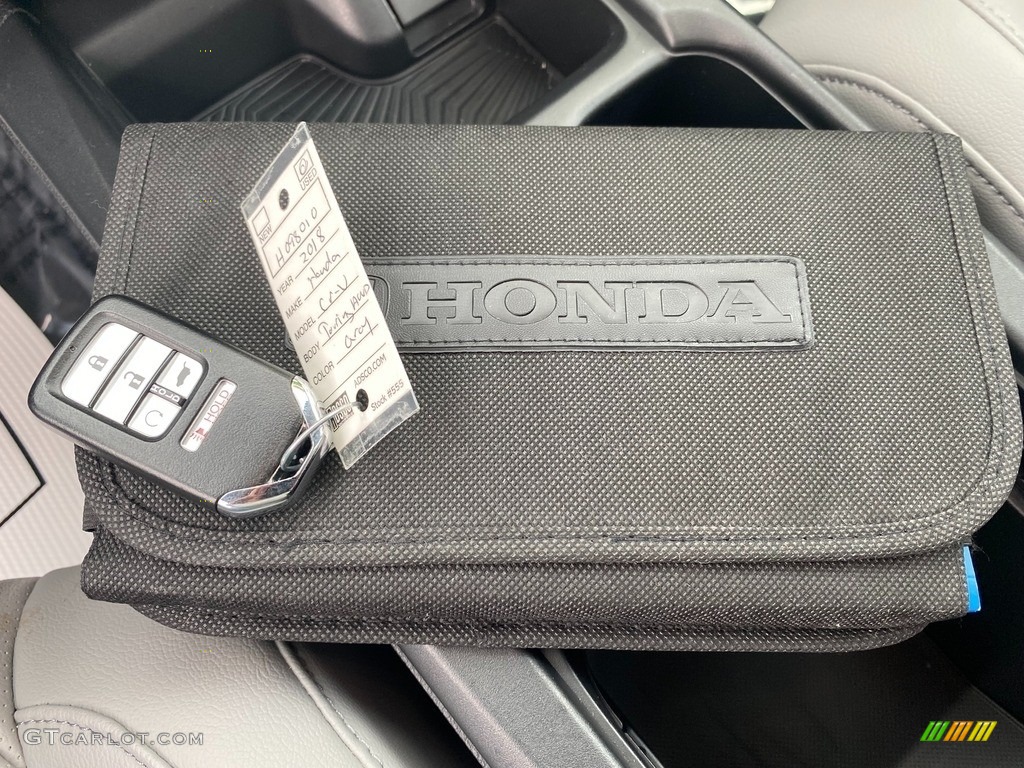 2018 Honda CR-V Touring AWD Keys Photo #143011776