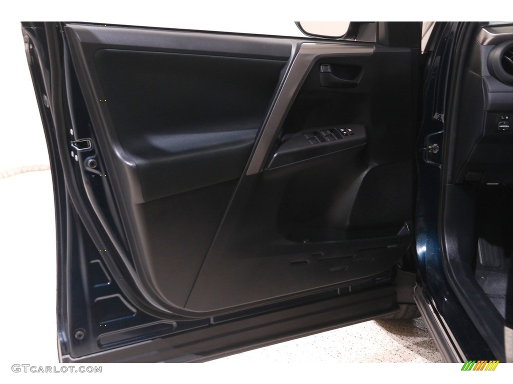 2018 RAV4 LE - Galactic Aqua Mica / Black photo #4