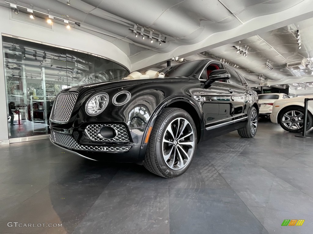 2018 Bentayga W12 Mulliner - Beluga (Solid) / Flare photo #1
