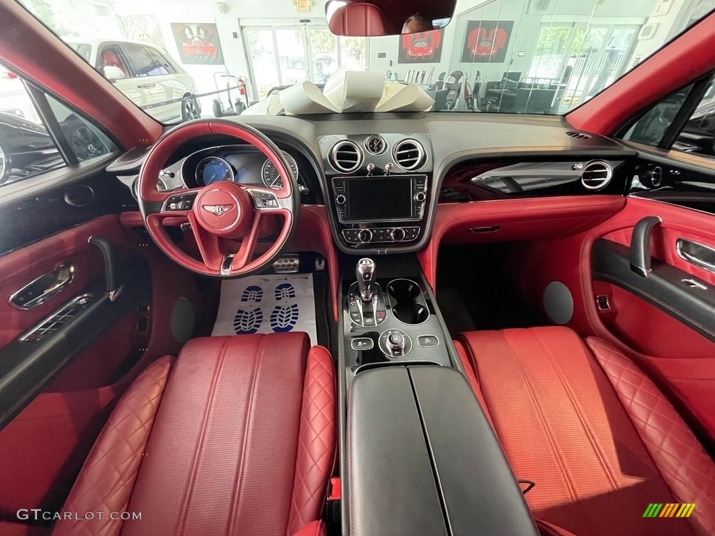 Flare Interior 2018 Bentley Bentayga W12 Mulliner Photo #143013340