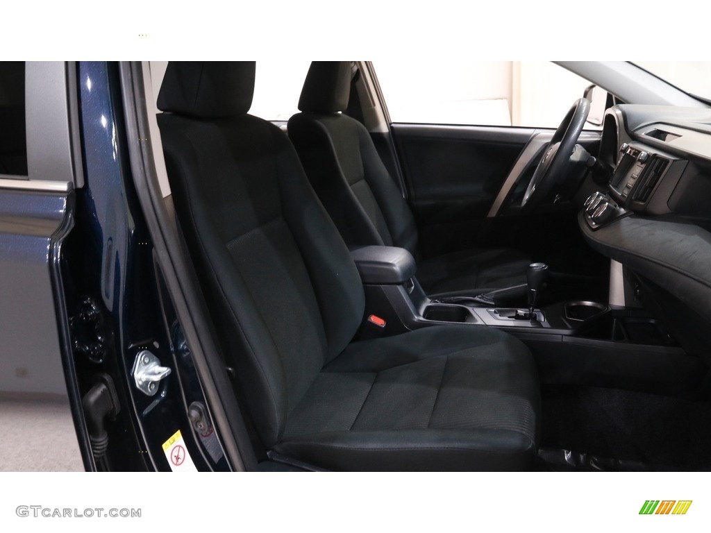 2018 RAV4 LE - Galactic Aqua Mica / Black photo #16