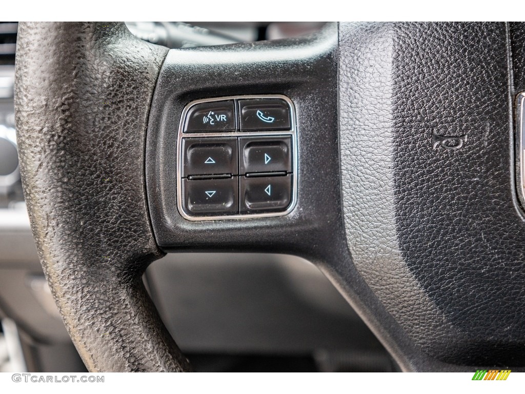 2017 Ram 2500 Tradesman Crew Cab 4x4 Black/Diesel Gray Steering Wheel Photo #143014348