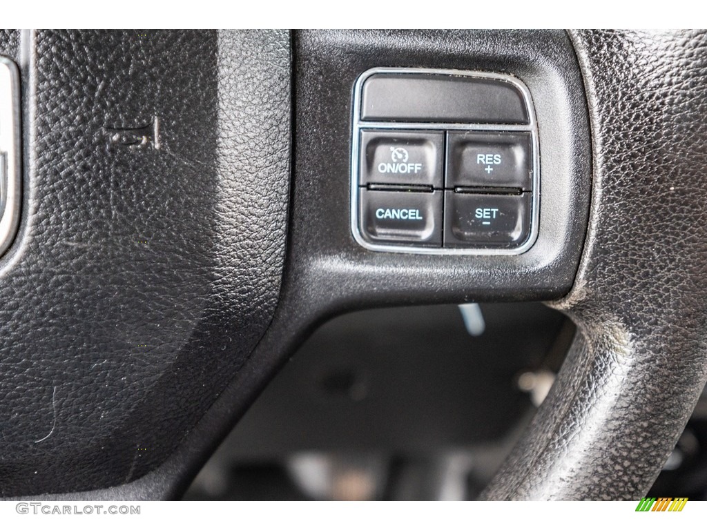2017 Ram 2500 Tradesman Crew Cab 4x4 Black/Diesel Gray Steering Wheel Photo #143014369
