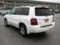 Super White - Highlander V6 4WD Photo No. 8
