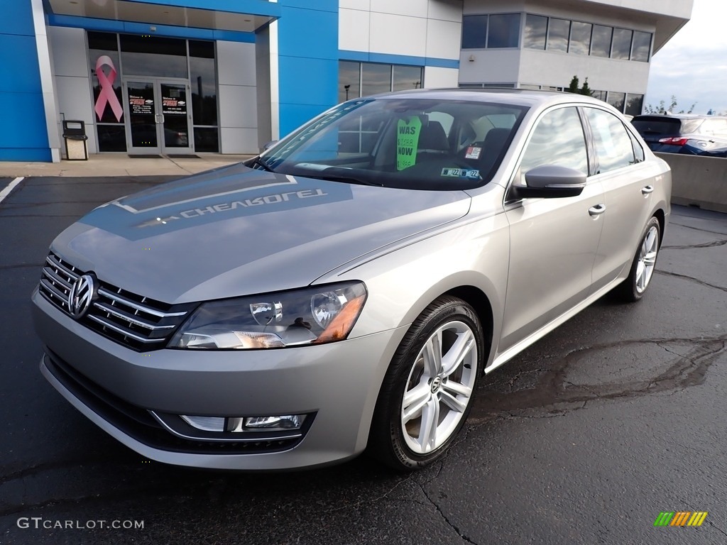 Reflex Silver Metallic 2013 Volkswagen Passat V6 SE Exterior Photo #143017796