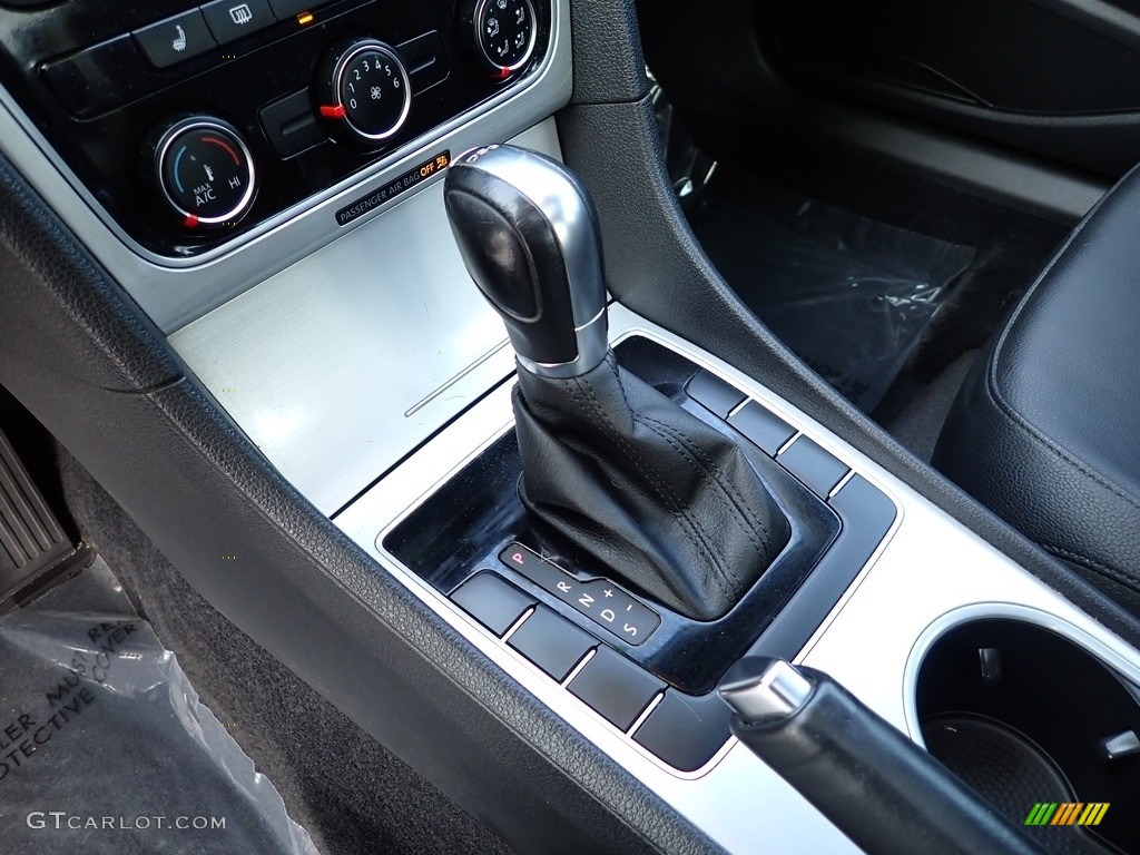 2013 Volkswagen Passat V6 SE Transmission Photos