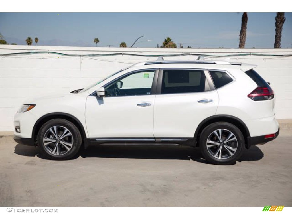 2018 Rogue SL - Pearl White / Charcoal photo #8