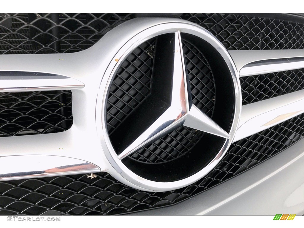 2016 C 300 Sedan - Palladium Silver Metallic / Black photo #33
