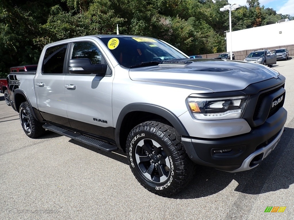 2019 1500 Rebel Crew Cab 4x4 - Billett Silver Metallic / Black/Red photo #8