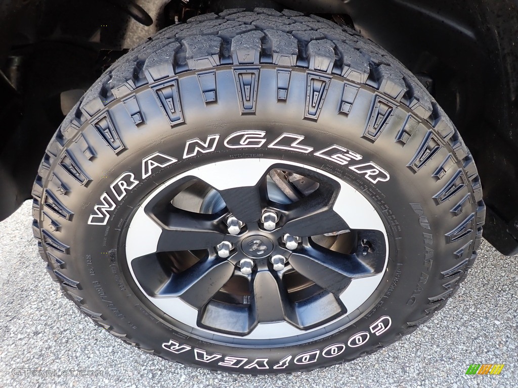 2019 1500 Rebel Crew Cab 4x4 - Billett Silver Metallic / Black/Red photo #10