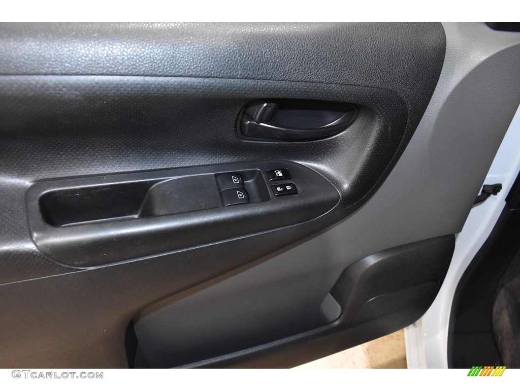 2016 Chevrolet City Express LT Door Panel Photos