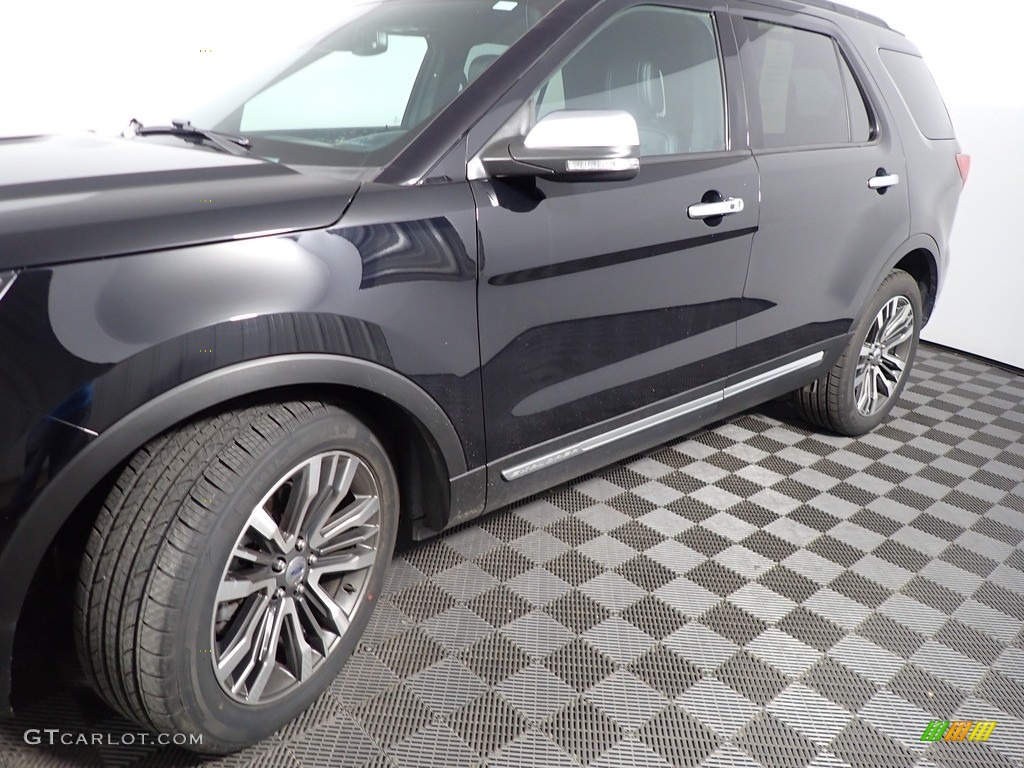2018 Explorer Platinum 4WD - Shadow Black / Ebony Black photo #13