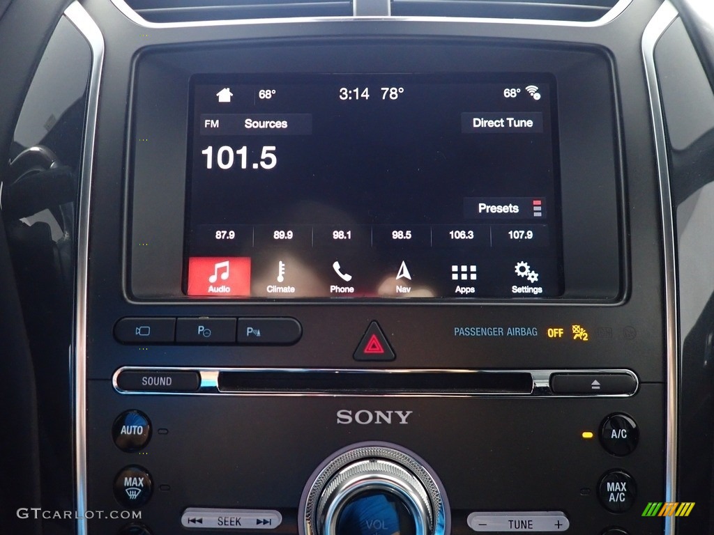 2018 Explorer Platinum 4WD - Shadow Black / Ebony Black photo #31