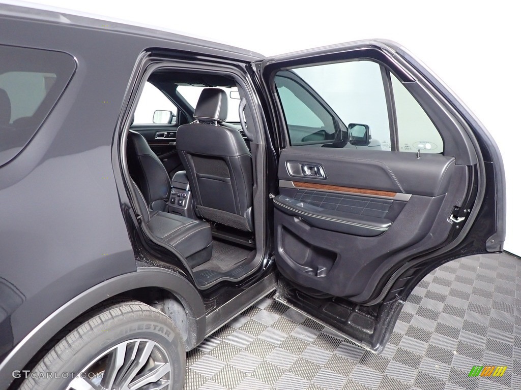 2018 Explorer Platinum 4WD - Shadow Black / Ebony Black photo #41