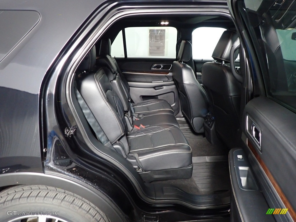 2018 Explorer Platinum 4WD - Shadow Black / Ebony Black photo #42